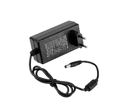 Cata 3.5 Amper 42W Fişli Priz Tipi Adaptör CT-2552